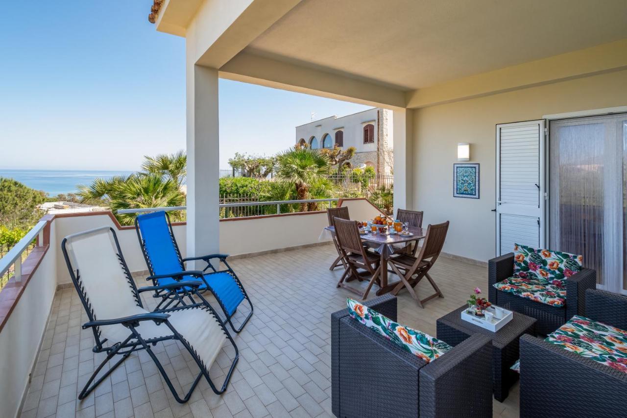 Villa Dellacqua Alcamo Marina Buitenkant foto